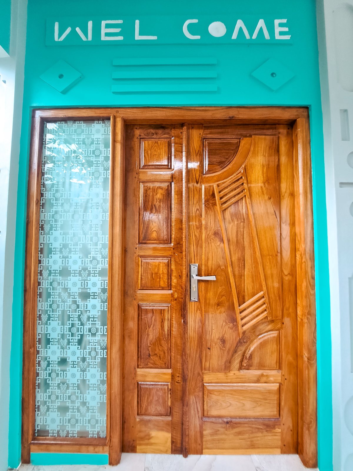 Solid hardwood door main elevation