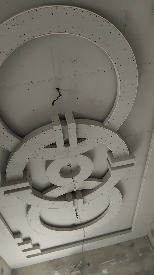 Precision galvanized metal framing for multi-layer circular and curved gypsum false ceiling